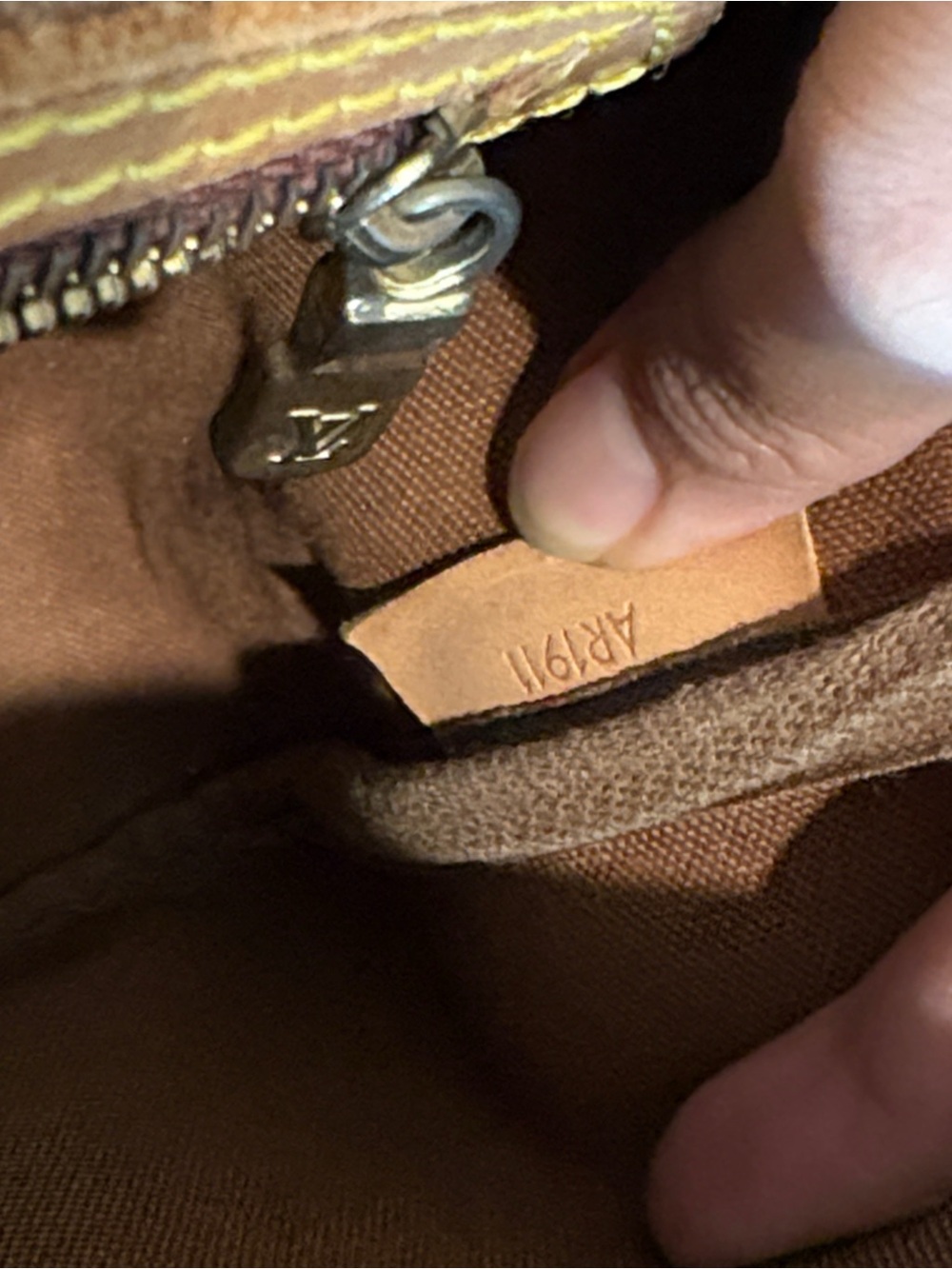 Louis Vuitton Gibeciere MM Brown Monogram Crossbody Bag - Picture 10 of 15
